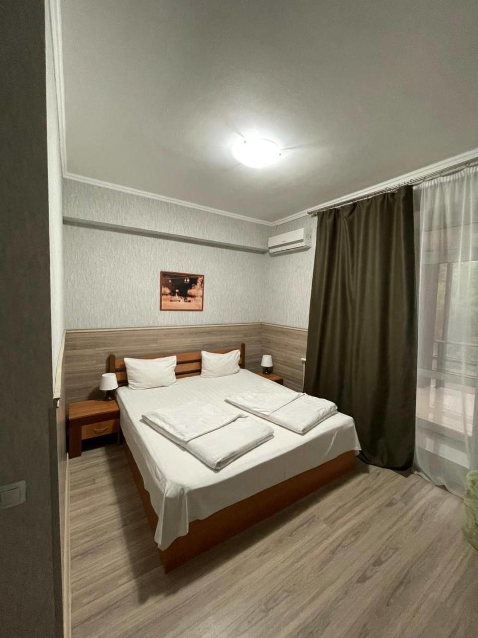 Shanyrak Hotel Temirtau Eksteriør bilde